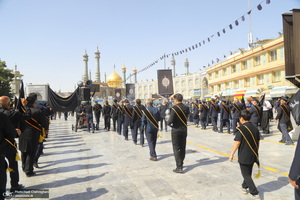 دسته عزاداری خادمین حرم حضرت معصومه (س) در روز شهادت امام رضا (ع)