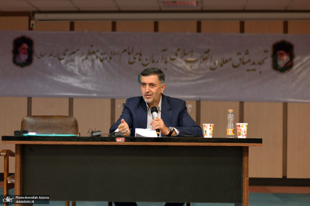 مدیرمسئول روزنامه همشهری خواستار کمک ایران به دختران دانشجو و دانش آموز افغانستان شد 