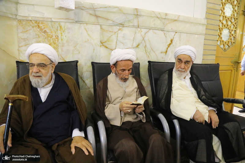 مراسم سالروز رحلت امام خمینی (س) از سوی مقام معظم رهبری در حرم حضرت معصومه(س)