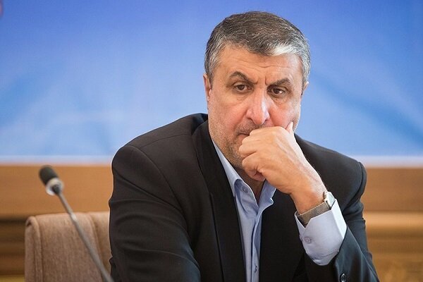 وزیر راه: تا پایان امسال نباید حتی یک نفر از کارکنان وزارت راه  فاقد مسکن باشد