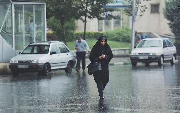 باران تابستانی در راه مازندران