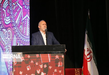معاون استاندار همدان: اسلام نگاه ویژه‌ای به هنر و هنرمند دارد