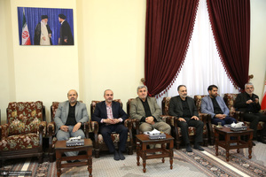 تجدید میثاق وزیر، مدیران و کارکنان وزارت علوم تحقیقات و فناوری با آرمان های امام