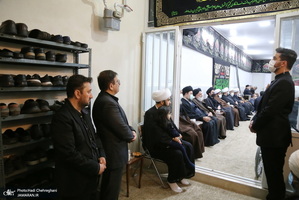 عزاداری شهادت حضرت فاطمه(س) در بیت آیت الله دوستی زنجانی با حضور سید حسن خمینی