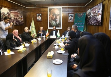 Meeting held to devise ways for prompting Imam's works and ideals
