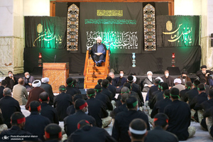 مراسم عزاداری شب عاشورای حسینی (ع) در حرم امام خمینی (س)