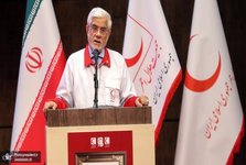 عارف: بابت مشکلات معیشتی از مردم عذرخواهی می‌کنیم/ دولت به مطالبات به حقِ مردم پاسخ در خور خواهد داد/ با تجربه جنگ ۱۲ روزه آمادگی ایران برای مقابله با شیطنت‌های احتمالی دشمنان ارتقاء یافته است/ مردم راهکار مقابله با تحریم‌ها را به مسئولین یاد داده‌اند