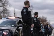 کشته شدن 2 نفر از جمله یک پلیس در تیراندازی در آمریکا