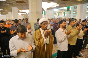 نماز عید سعید فطر در حرم مطهر حضرت معضومه (س)