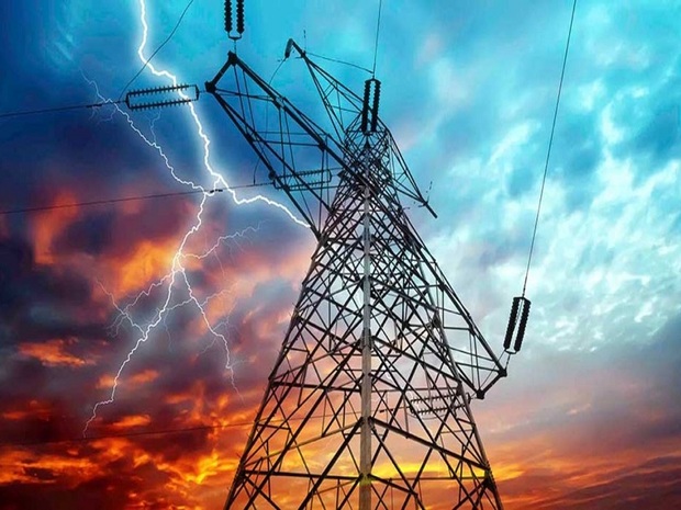 میزان هدررفت برق در شبکه توزیع ساوه 6 درصد است