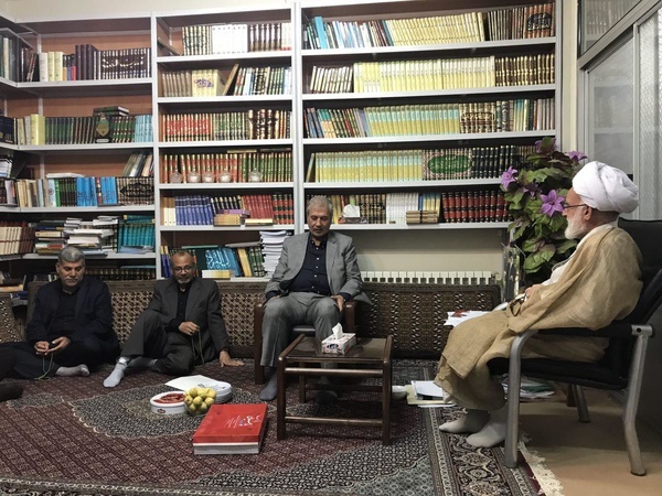 وزیر کار وارد استان مرکزی شد