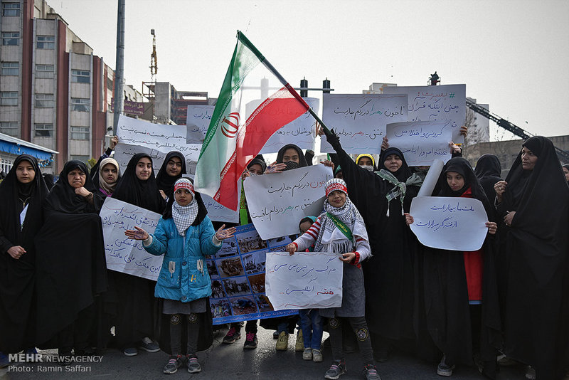 تجمع و راهپیمایی مردمی در اعتراض به آشوب های اخیر در استان ها 