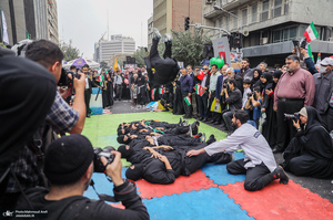 راهپیمایی باشکوه 13 آبان در تهران - 1