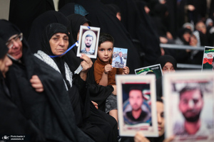 مراسم گرامیداشت عید میلاد پیامبر اکرم (ص) و امام صادق (ع) در حسینیه امام خمینی (ره)