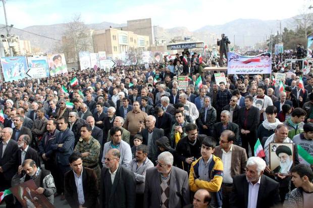 نماینده ولی فقیه و استاندار ایلام از حضور مردم در راهپیمایی 22 بهمن تقدیر کردند