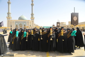 دسته عزاداری خادمین حرم حضرت معصومه (س) در روز شهادت امام رضا (ع)