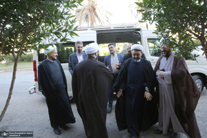 دیدار علی کمساری با شیخ الهاشمی رئیس موسسه الغری در نجف