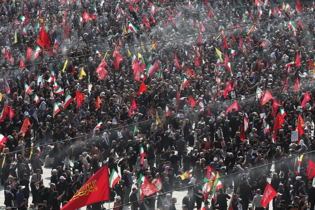 گزارش «سی‌ان‌ان» از وداع ملت ایران با رهبر شهید
