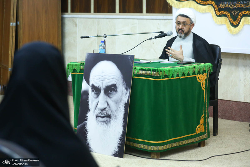 مراسم بزرگداشت روز زن در موسسه تنظیم و نشر آثار امام خمینی (ره)