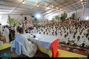 مراسم برائت از مشرکان زائران ایرانی در عرفات