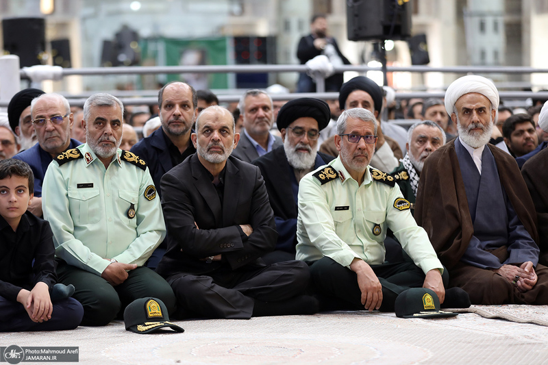 حضور شخصیت‌های سیاسی و مسئولان کشوری و لشکری در مراسم سالگرد ارتحال حضرت امام خمینی (س) -2