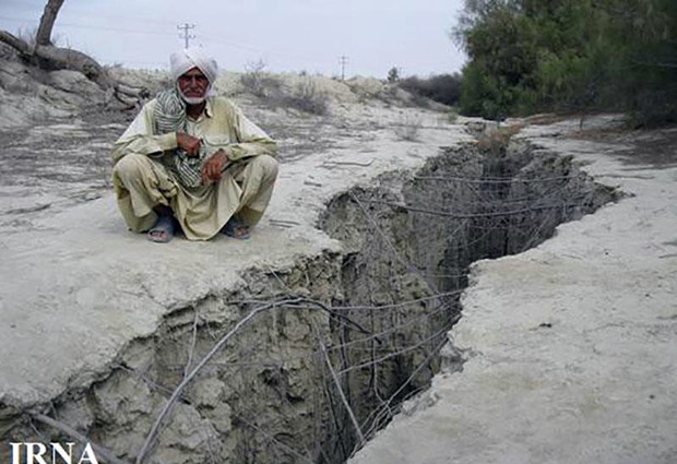 گرگروها روند توسعه و زیست مردم چابهار را بامشکل مواجه می کند
