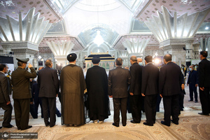 تجدید میثاق رئیس جمهور و اعضای دولت سیزدهم با آرمان های حضرت امام (س)