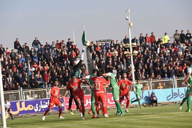 توقف پرسپولیس مقابل پیکان در نیمه نخست