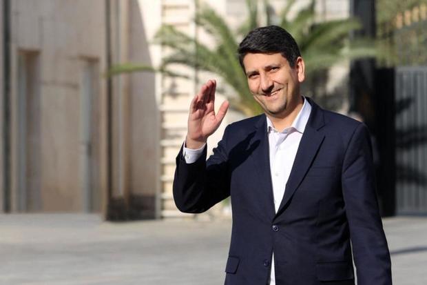 وزیر ارتباطات به یزد سفر می‌کند