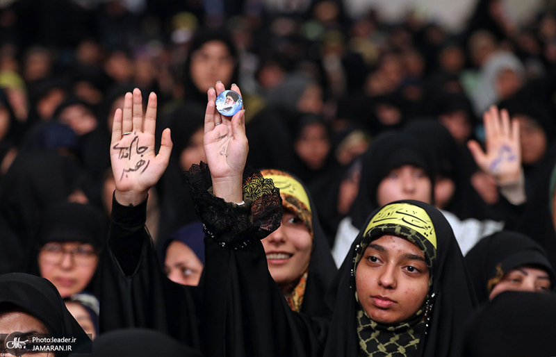 دیدار شرکت‌کنندگان در مسابقات بین‌المللی قرآن با رهبر معظم انقلاب