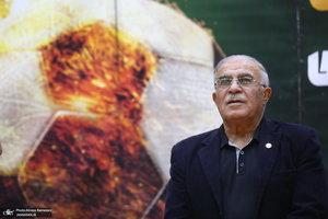 مسابقه فوتسال خیریه بین تیم هنرمندان و منتخب بنیاد حضرت زینب (س)