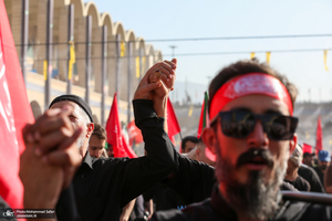 اقامه نماز بر پیکر مطهر رهبر شهید انقلاب