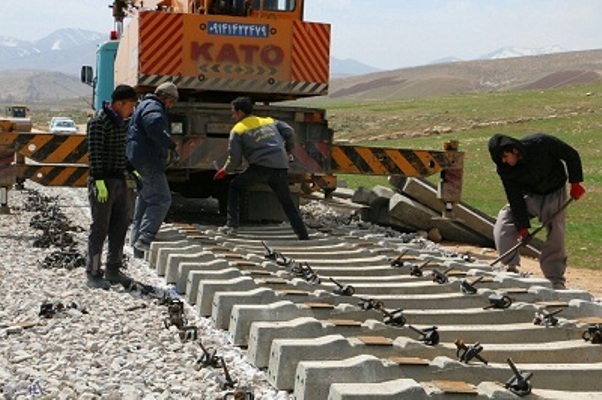 بهره برداری اولیه از خط آهن میانه - بستان آباد تا بهمن امسال
