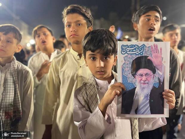 گزارش تصویری/ تظاهرات در همبستگی با رهبر انقلاب اسلامی در کراچی پاکستان 