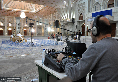 پشت صحنه ضبط برنامه«ترتیل خوانی قرآن کریم» در حرم مطهر امام خمینی(س) 