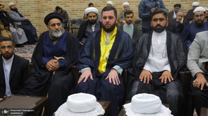 عمامه گذاری طلاب توسط مراجع عظام تقلید در روز میلاد امام علی (ع)‎