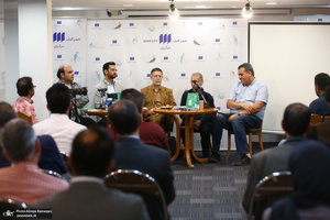 مراسم رونمایی کتاب مهندسی اجماع ؛ فهم پروپاگاندا در عصر رسانه های اجتماعی