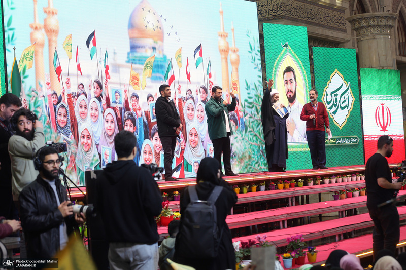 اجتماع باشکوه نوجوانان آرمانی لشکر قدس در حرم مطهر امام خمینی (س)