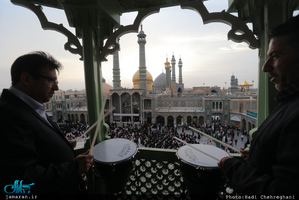 تصاویر زیبایی از حرم مطهر کریمه اهل بیت(س) در شب میلاد حضرت علی(ع)