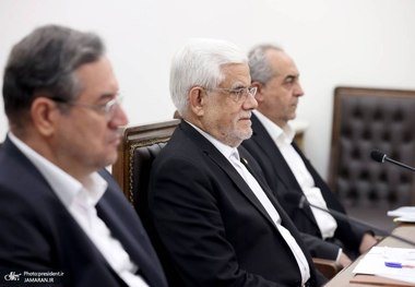 جلسه کارگروه ملی نجات دریاچه ارومیه/ عارف: تشکل‌های محیط زیستی به دلیل برخوردهای امنیتی که در گذشته با آنها شد، با احتیاط عمل می‌کنند/ کارشناسان نقد همراه با پیشنهاد و راهکار ارائه دهند/ احیاء و زنده ماندن دریاچه ارومیه مهم‌ترین مسئله کشور است 