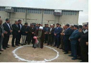 کلنگ ساخت هنرستان کار و دانش در شهرک صنعتی زاهدان به زمین زده شد