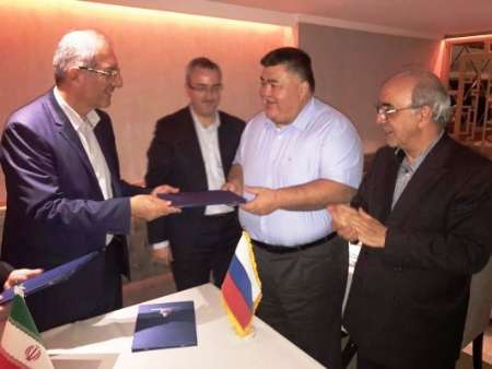 قرارداد نهایی تامین مالی تولید 500 واگن قطار با روسیه امضا شد