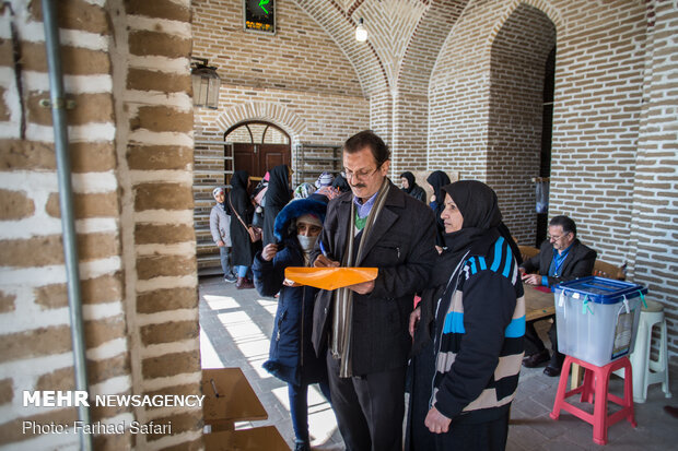 زمان رأی گیری در استان قزوین ۲ ساعت تمدید شد