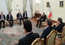  Muslims must set disputes aside, unite and trade: President Pezeshkian to Turkish FM