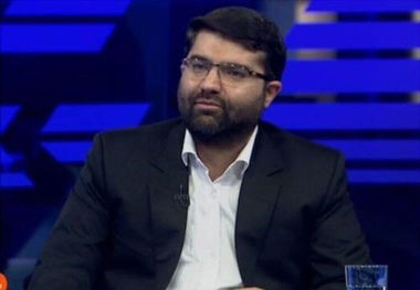 سقاب اصفهانی، معاون رئیس‌جمهور: طرح ملی مدیریت مصرف انرژی اعلام می‌شود/ اگر ۷۰ میلیارد دلار برای تولید انرژی هزینه کنیم باز هم کم است! مردم در مورد انرژی مقصر نیستند؛ مردم تابع سیاست‌های دولت هستند/ قدم اول برای اصلاح موضوع انرژی، کوچک کردن دولت است