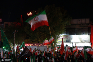 چهل و دومین شب تجمع مردم تهران در میدان الغدیر