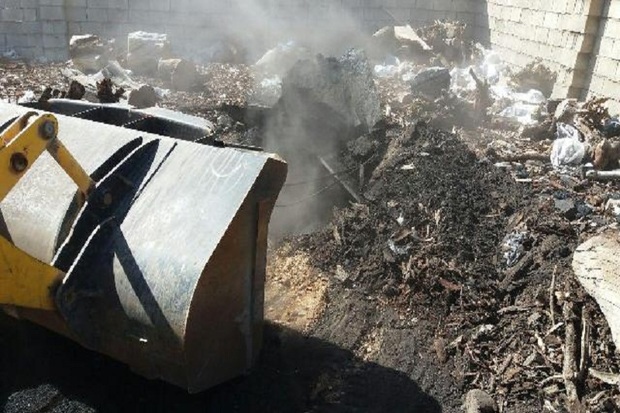 75حلقه چاه زغال غیرمجاز در نجف آباد تخریب شد