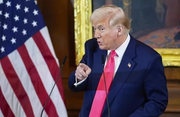 تعرفه‌های ترامپ آمریکا را به رکود می‌کشاند