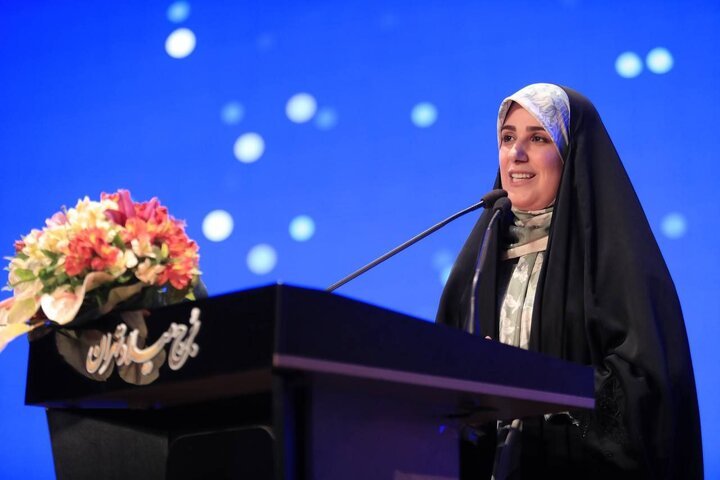 شبی برای تقدیر از جمشید هاشم پور و اجرای رضا یزدانی برای تهران