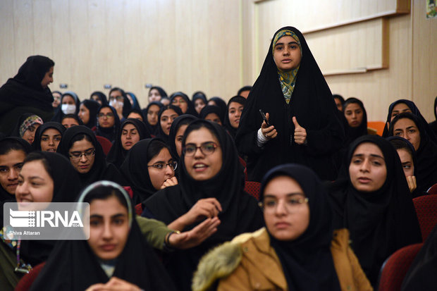 مسوول بسیج دانشجویی یزد: طرح خرید خدمات آموزشی به کشور ضربه می‌زند